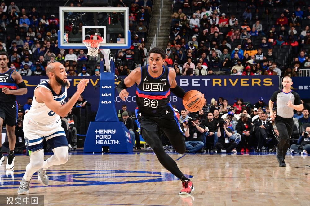 決定性影響 決定性影響